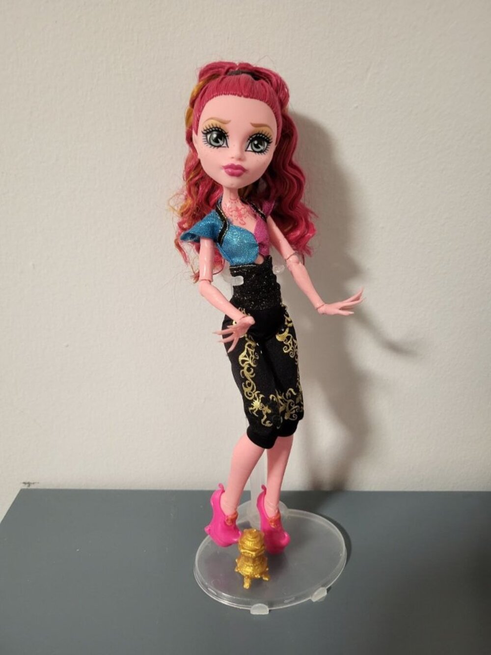 Monster High 13 Wishes Gigi Grant Doll - G1 2012 - With Outfit, Shoes & Lamp